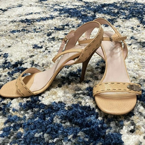Fendi Women’s Size 38 1/2 US 8.5 Beige Tan Leather Stiletto Sandals Heels Strap - Picture 1 of 12